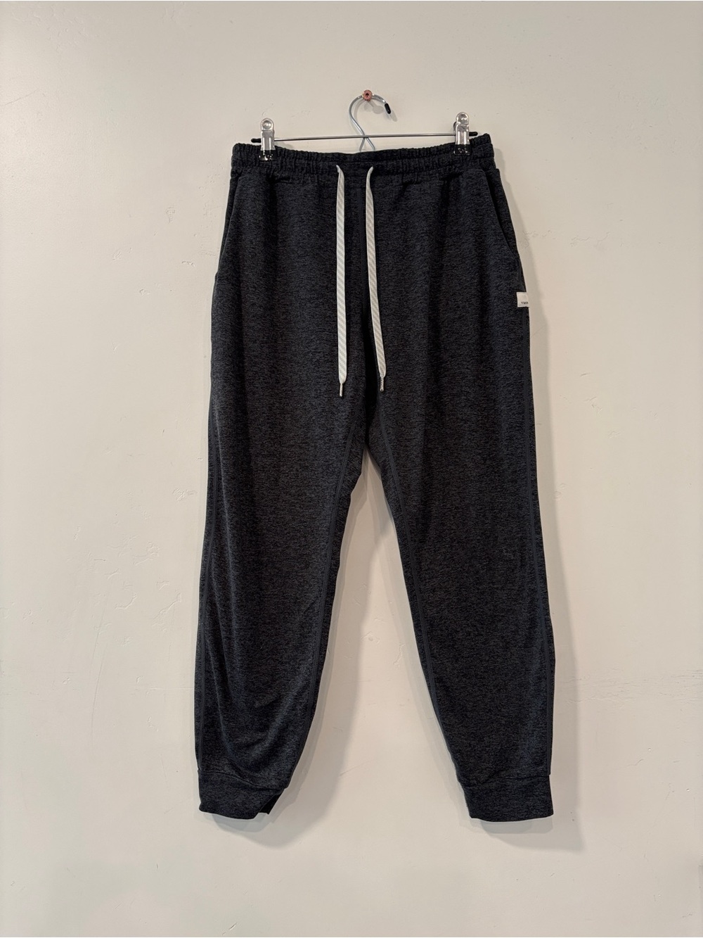 Vuori Performance Joggers Women Sz S Gray Dreamknit Pants VW303 Gym Yoga